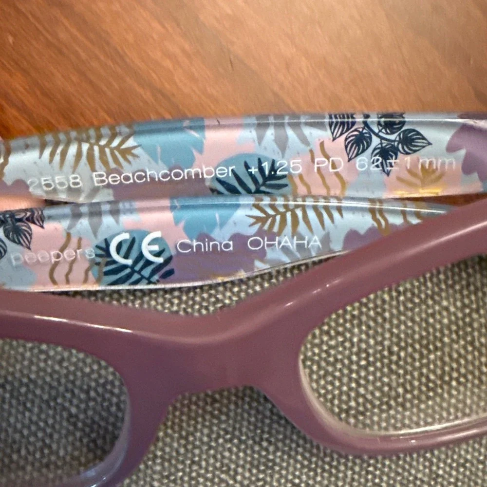 Peepers reading glasses